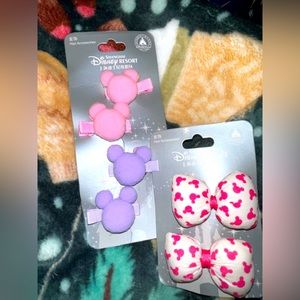 Disney girl’s hair accessories.